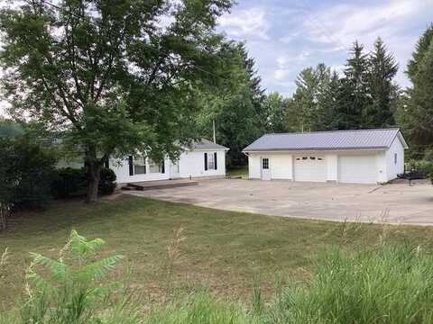 124 Horseshoe Drive, Leroy, MI 49655