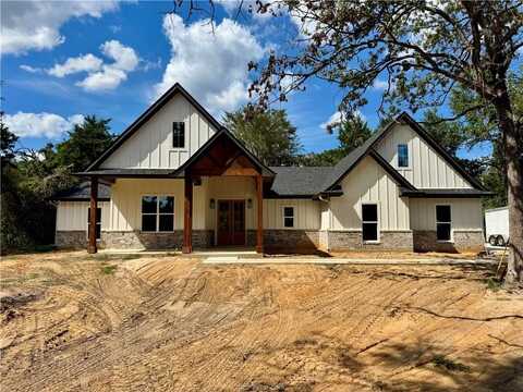 1915 Lone Star Lane, Franklin, TX 77856