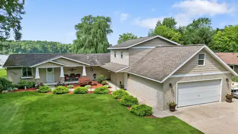 1170 Lynn Drive, Middleville, MI 49333