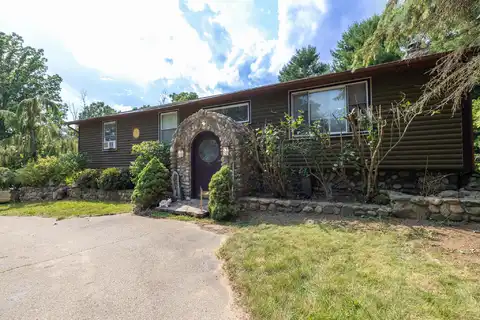 19744 Ivey Road, Chelsea, MI 48118