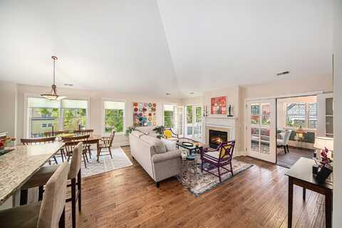 639 N 4th Avenue, Ann Arbor, MI 48104