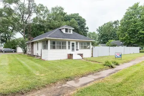 1319 S Main Street, Three Rivers, MI 49093