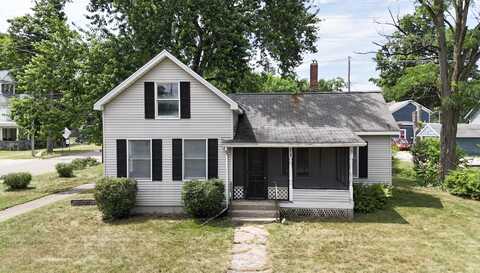 312 Pennsylvania Avenue, Dowagiac, MI 49047