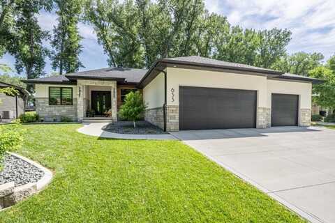 653 E Sawgrass Trl, Dakota Dunes, SD 57049