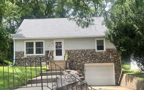 1611 Linden Way, Sioux City, IA 51106