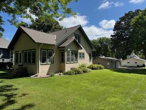 610 S Carroll Street, Rock Rapids, IA 51246