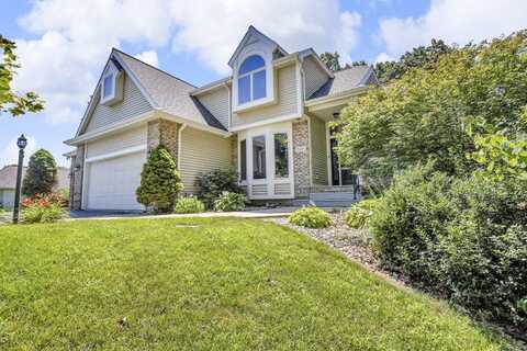 7473 Hunters Ridge Drive, Jackson, MI 49201