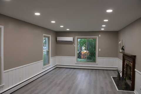 2906 Syracuse Street, Dearborn, MI 48124