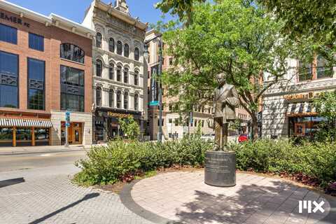 139 Pearl Street NW, Grand Rapids, MI 49503
