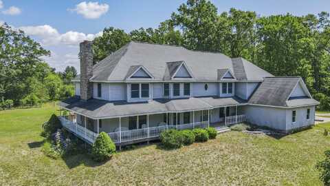 626 Skocelas Road N, Manistee, MI 49660