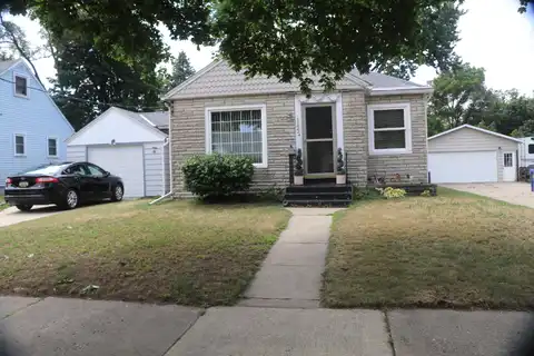 1122 Aberdeen Street NE, Grand Rapids, MI 49505