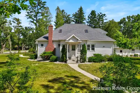 1821 S Mears Avenue, Whitehall, MI 49461
