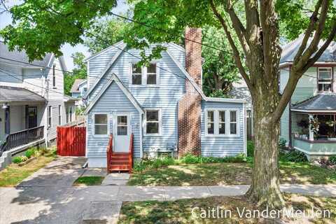 1340 Ashland Avenue NE, Grand Rapids, MI 49505