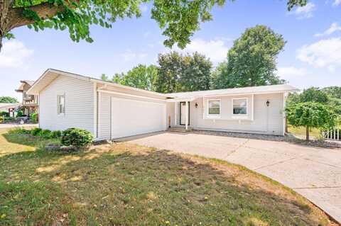 18165 Shamrock Blvd, Big Rapids, MI 49307