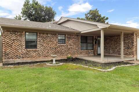 1200 W Woodlane Drive, Midwest City, OK 73110