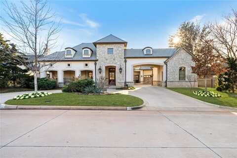 2422 Grand Circle, Nichols Hills, OK 73116