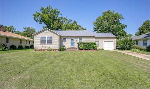 312 N 11th Street, Ponca City, OK 74601