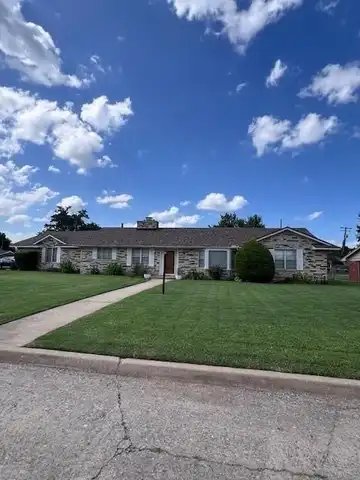 1301 NE 53rd Street, Oklahoma City, OK 73111
