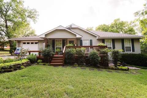 207 S McClure Avenue, Pauls Valley, OK 73075