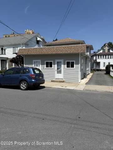 124 Delaware Avenue, Olyphant, PA 18447