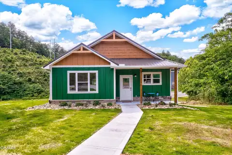 1012 Pinyon Circle, Pigeon Forge, TN 37863