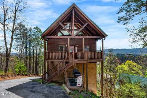 2251 Upper Middle Creek Road, Sevierville, TN 37876