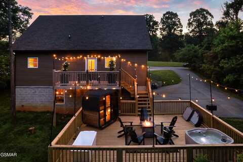 134 Burning Oaks Drive, Sevierville, TN 37876