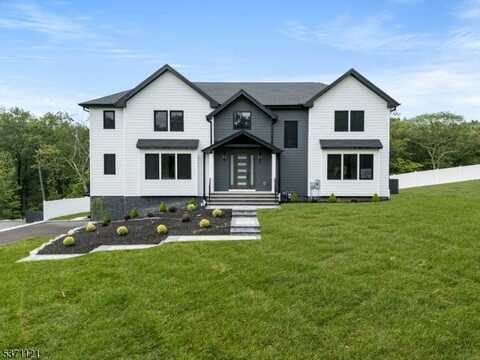 91 Heritage Dr, West Milford, NJ 07480