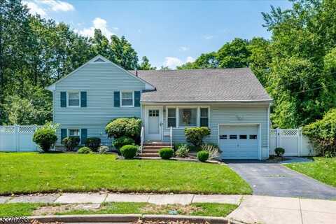 24 Turner Ct, Metuchen, NJ 08840