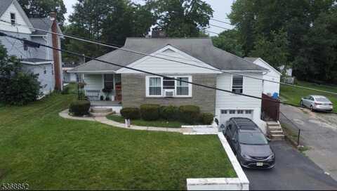 8 Orchard St, Newton, NJ 07860