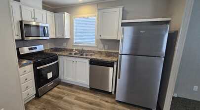 178 Magnolia Pl., Belleville, MI 48111