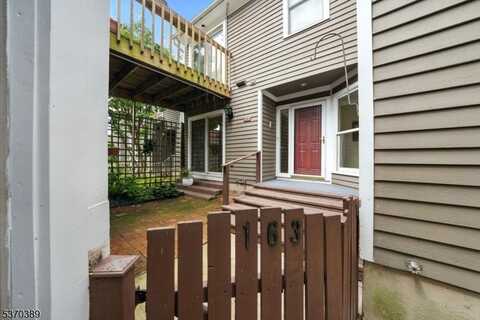 163 Grandview Ln, Mahwah, NJ 07430