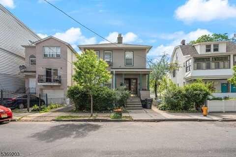 124-126 Norwood St, Newark, NJ 07106