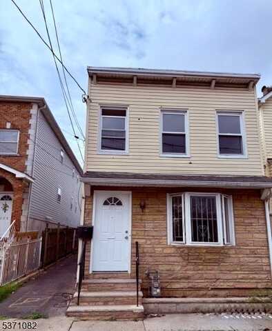 230 Bond St, Elizabeth, NJ 07206