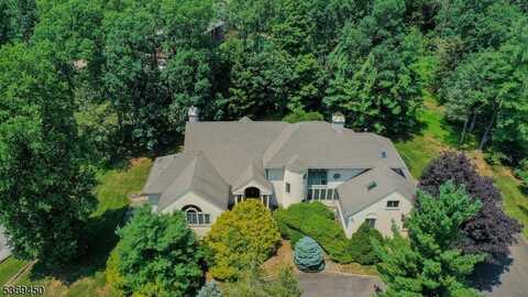 15 Glenview Dr, Warren, NJ 07059
