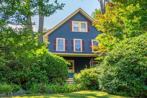 530 Up Mountain Avenue, Montclair, NJ 07006