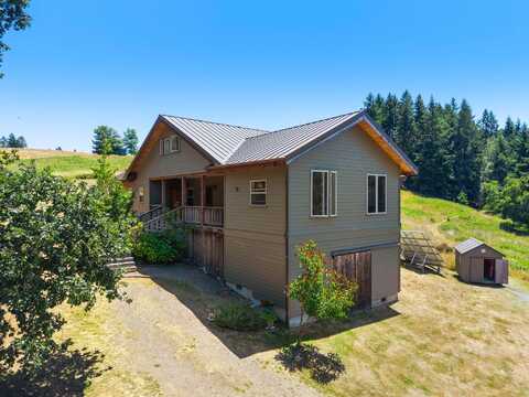8015 Kneeland Road, Kneeland, CA 95549