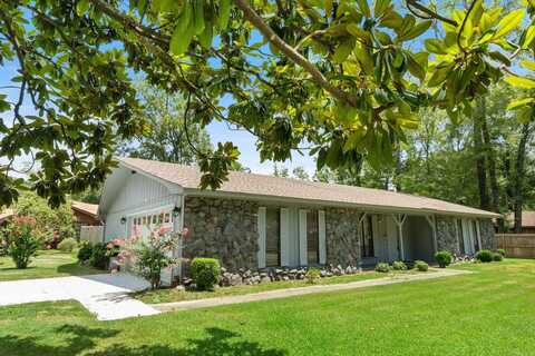 8 Smoking Oaks Road, Conway, AR 72034