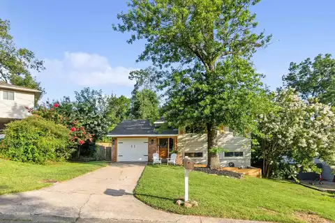 6 White Oak Circle, Little Rock, AR 72227