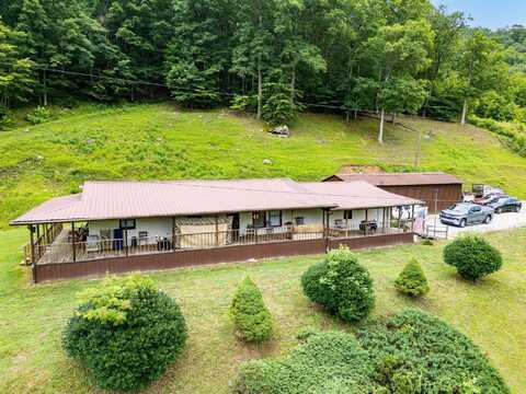 386 Hubball Road, Branchland, WV 25506