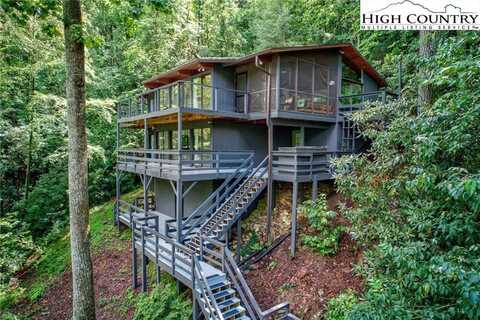 3077 Phoebe, Lenoir, NC 28645