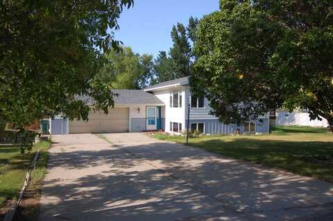 1898 Bitteroot Dr, Sidney, MT 59270