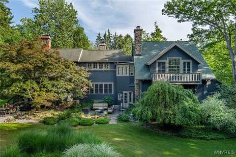 1632 South Creek Road, Evans, NY 14047