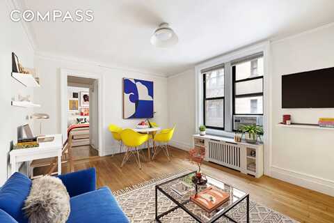 319 West 18th Street, New York, NY 10011