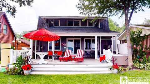5536 Wells Bay Road, Harriman, NY 14710