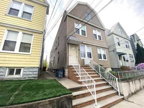 126 WEST 19TH ST, Bayonne, NJ 07002