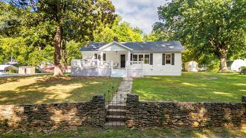 11387 Spring Street, Soddy Daisy, TN 37379