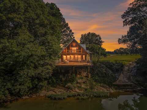 410 County Rd 388, Centre, AL 35960