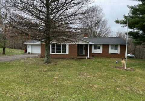 3695 Hayfield Rd, Dresden, OH 43821