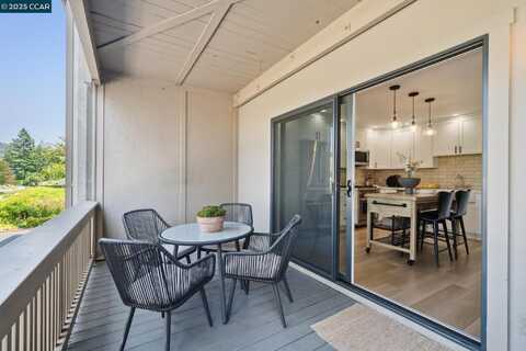 1150 Canyonwood Court, Walnut Creek, CA 94595